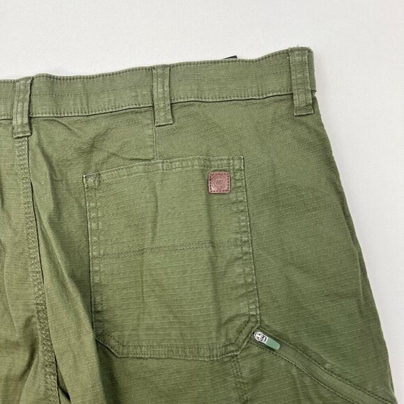 WP Waterproof Men’s Ribbed Green Flat Front Shorts Size 40 Waist - Picture 7 of 9